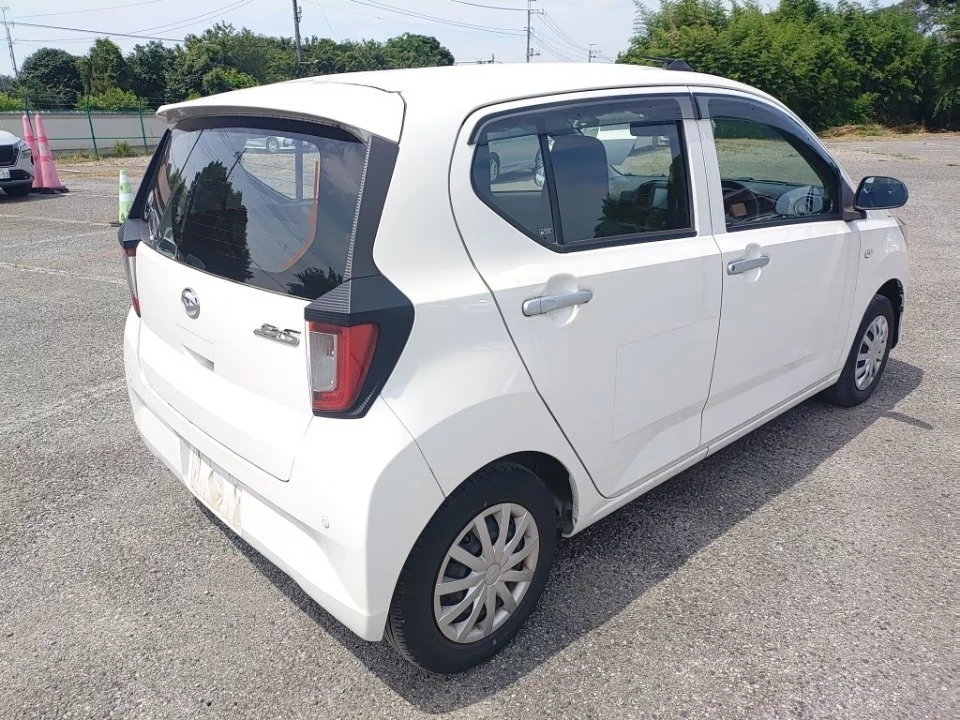 Daihatsu Mira e:S LA350S 2021